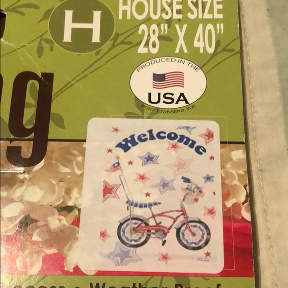 Patriotic Welcome House Flag - Picture 2 of 5